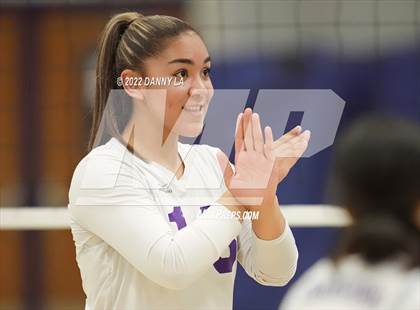 Thumbnail 1 in Langley vs. Chantilly (VHSL Class 6 Region D Final) photogallery.