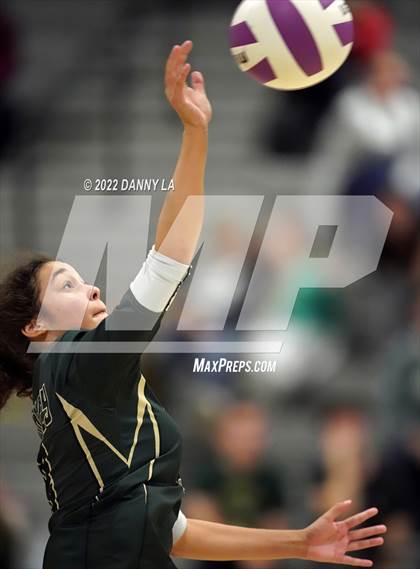 Thumbnail 1 in Langley vs. Chantilly (VHSL Class 6 Region D Final) photogallery.