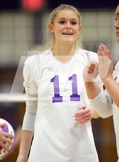 Thumbnail 3 in Langley vs. Chantilly (VHSL Class 6 Region D Final) photogallery.