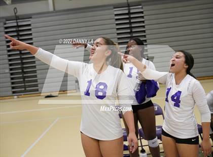 Thumbnail 2 in Langley vs. Chantilly (VHSL Class 6 Region D Final) photogallery.