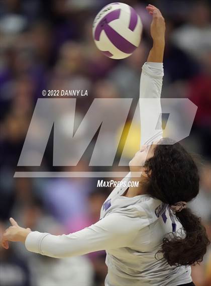 Thumbnail 1 in Langley vs. Chantilly (VHSL Class 6 Region D Final) photogallery.