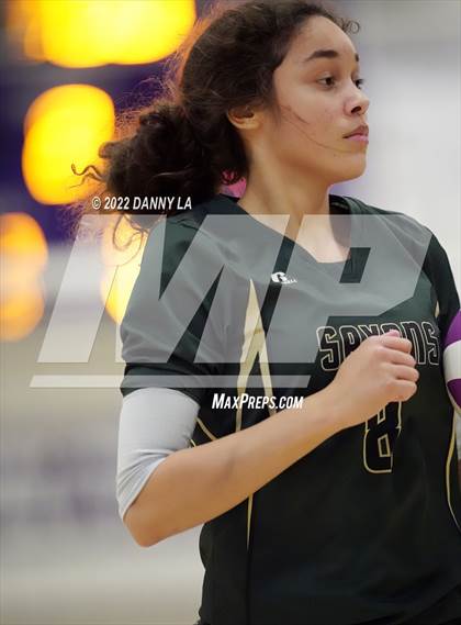 Thumbnail 3 in Langley vs. Chantilly (VHSL Class 6 Region D Final) photogallery.