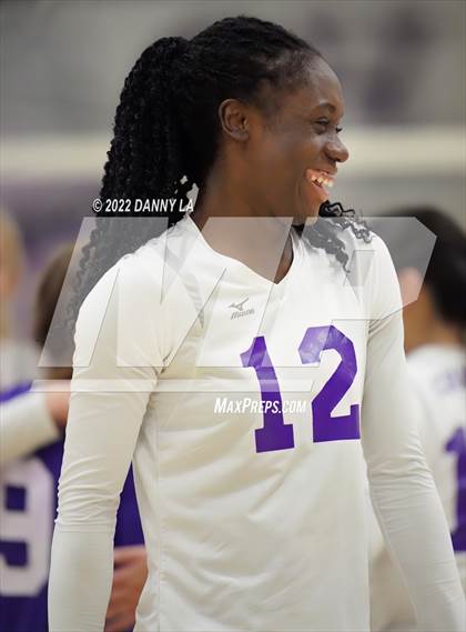 Thumbnail 1 in Langley vs. Chantilly (VHSL Class 6 Region D Final) photogallery.