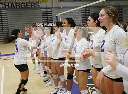 Thumbnail 2 in Langley vs. Chantilly (VHSL Class 6 Region D Final) photogallery.