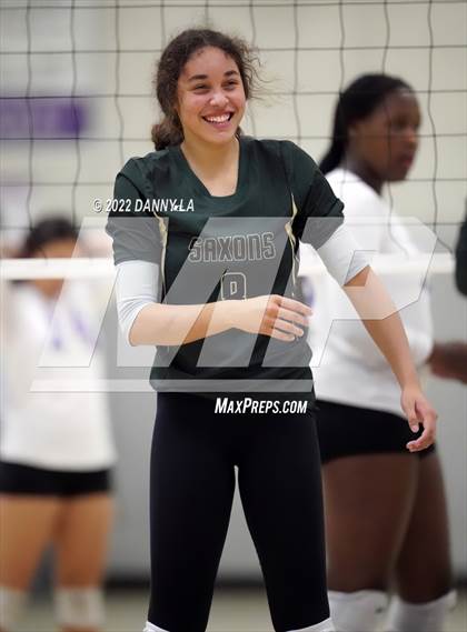 Thumbnail 1 in Langley vs. Chantilly (VHSL Class 6 Region D Final) photogallery.