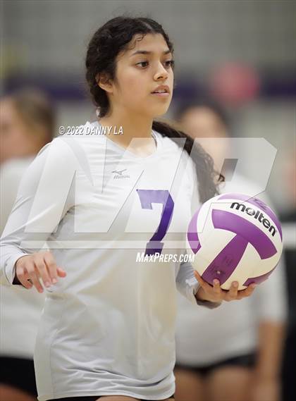 Thumbnail 1 in Langley vs. Chantilly (VHSL Class 6 Region D Final) photogallery.