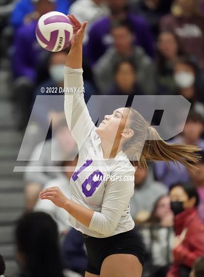 Thumbnail 2 in Langley vs. Chantilly (VHSL Class 6 Region D Final) photogallery.