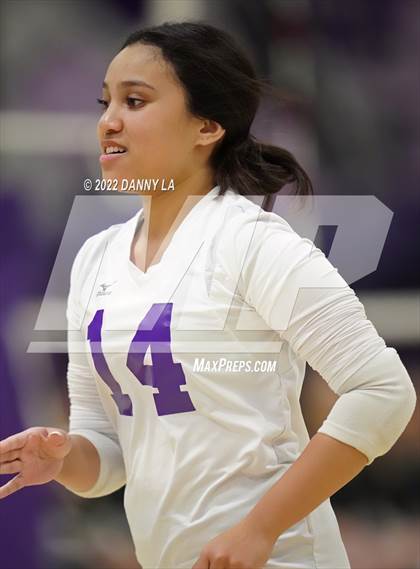 Thumbnail 1 in Langley vs. Chantilly (VHSL Class 6 Region D Final) photogallery.