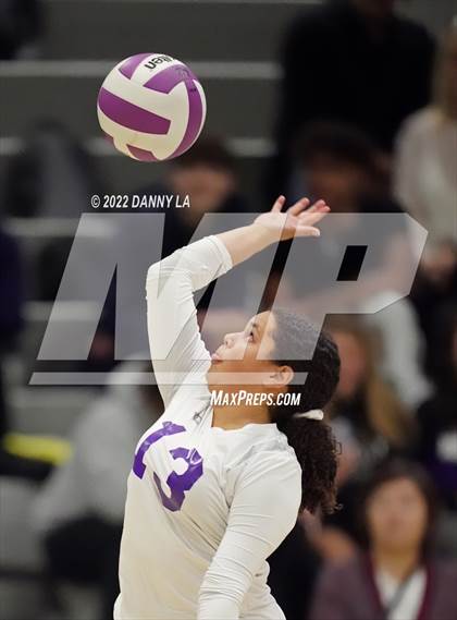 Thumbnail 1 in Langley vs. Chantilly (VHSL Class 6 Region D Final) photogallery.
