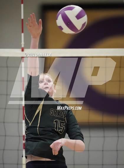 Thumbnail 3 in Langley vs. Chantilly (VHSL Class 6 Region D Final) photogallery.