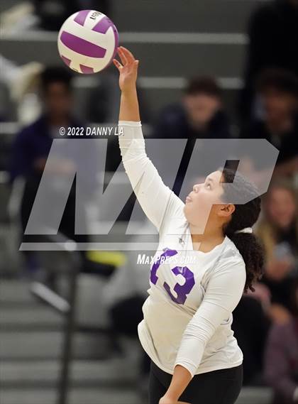 Thumbnail 2 in Langley vs. Chantilly (VHSL Class 6 Region D Final) photogallery.