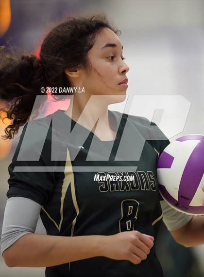Thumbnail 1 in Langley vs. Chantilly (VHSL Class 6 Region D Final) photogallery.