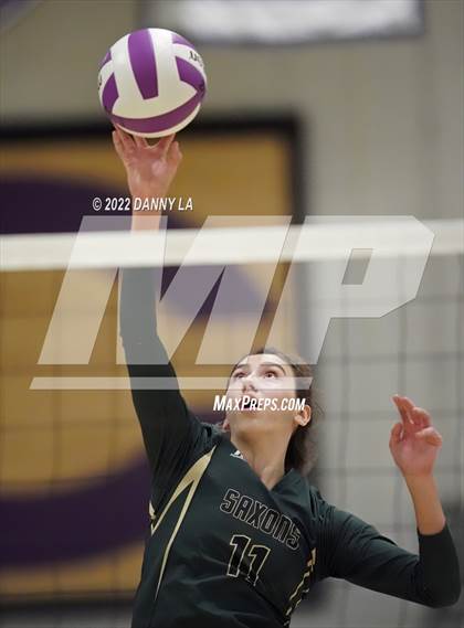 Thumbnail 3 in Langley vs. Chantilly (VHSL Class 6 Region D Final) photogallery.