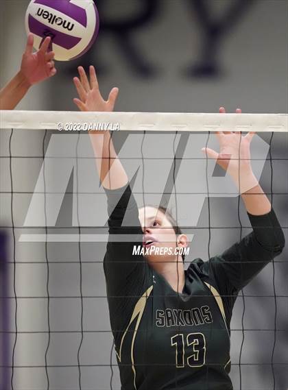 Thumbnail 2 in Langley vs. Chantilly (VHSL Class 6 Region D Final) photogallery.