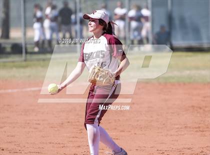 Thumbnail 1 in Ray vs. Seton Catholic photogallery.