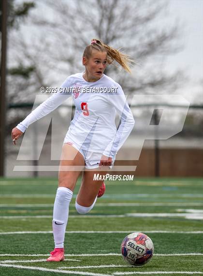 Thumbnail 3 in Thunder Ridge vs Regis Jesuit photogallery.