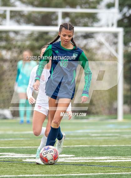 Thumbnail 3 in Thunder Ridge vs Regis Jesuit photogallery.