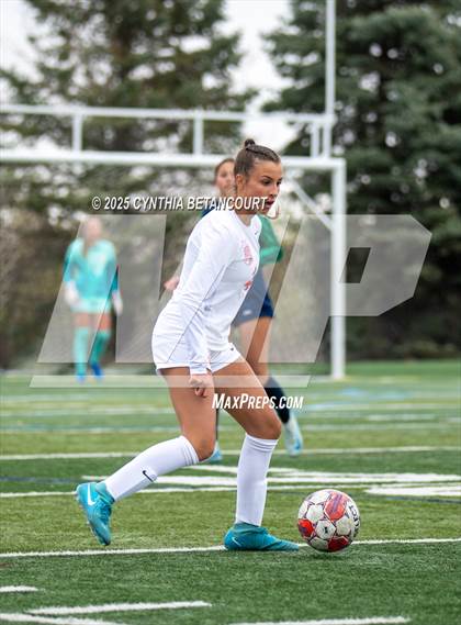 Thumbnail 2 in Thunder Ridge vs Regis Jesuit photogallery.