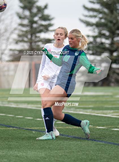 Thumbnail 1 in Thunder Ridge vs Regis Jesuit photogallery.