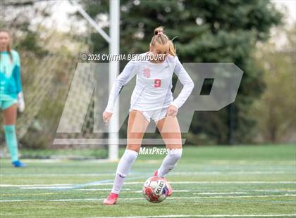 Thumbnail 2 in Thunder Ridge vs Regis Jesuit photogallery.