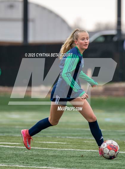 Thumbnail 2 in Thunder Ridge vs Regis Jesuit photogallery.