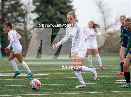 Thumbnail 2 in Thunder Ridge vs Regis Jesuit photogallery.