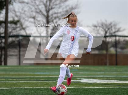 Thumbnail 2 in Thunder Ridge vs Regis Jesuit photogallery.