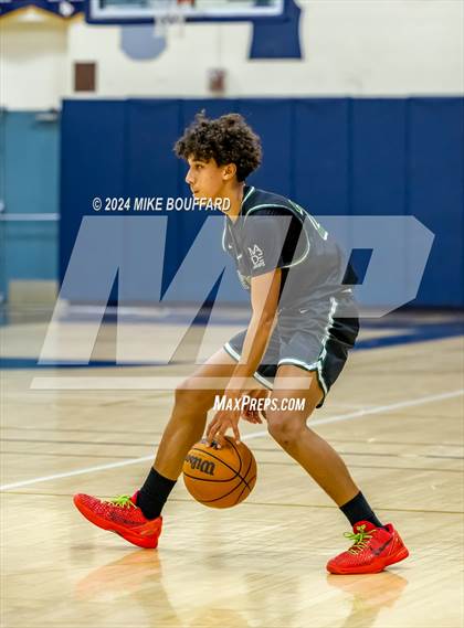 Thumbnail 3 in Sierra Pacific vs Pacifica (Santa Barbara Holiday Classic) photogallery.