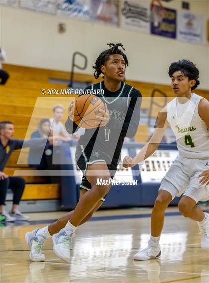 Thumbnail 3 in Sierra Pacific vs Pacifica (Santa Barbara Holiday Classic) photogallery.
