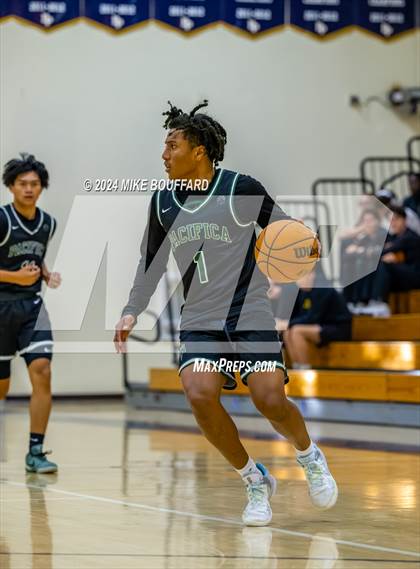 Thumbnail 3 in Sierra Pacific vs Pacifica (Santa Barbara Holiday Classic) photogallery.