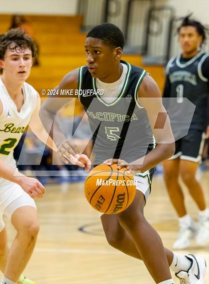 Thumbnail 3 in Sierra Pacific vs Pacifica (Santa Barbara Holiday Classic) photogallery.
