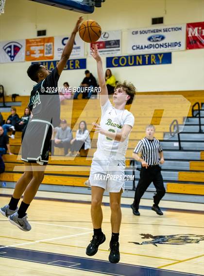 Thumbnail 2 in Sierra Pacific vs Pacifica (Santa Barbara Holiday Classic) photogallery.