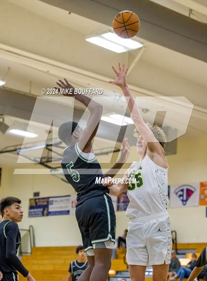 Thumbnail 3 in Sierra Pacific vs Pacifica (Santa Barbara Holiday Classic) photogallery.