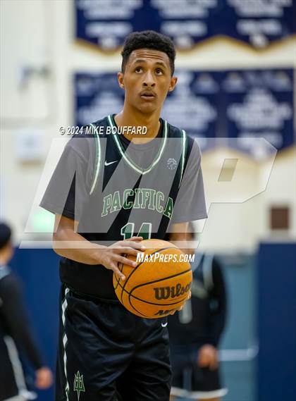 Thumbnail 2 in Sierra Pacific vs Pacifica (Santa Barbara Holiday Classic) photogallery.