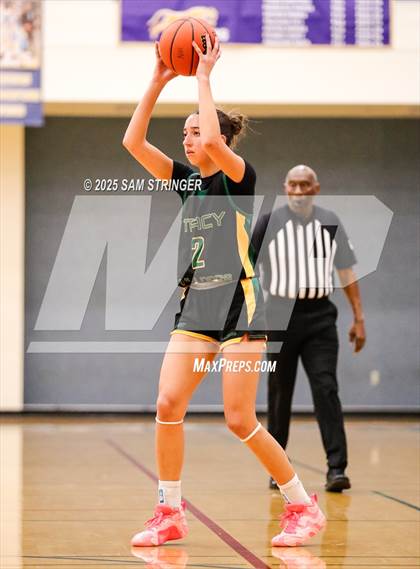 Thumbnail 3 in Tracy @ Newark Memorial photogallery.