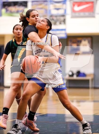 Thumbnail 2 in Tracy @ Newark Memorial photogallery.