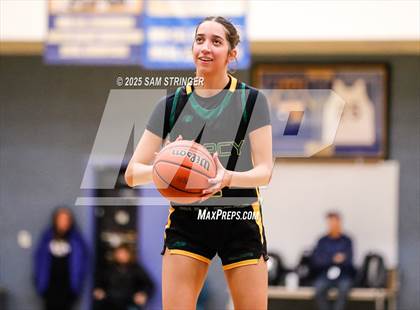 Thumbnail 3 in Tracy @ Newark Memorial photogallery.