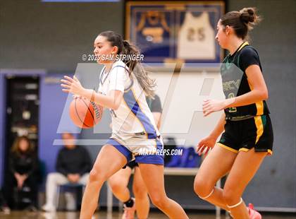 Thumbnail 3 in Tracy @ Newark Memorial photogallery.