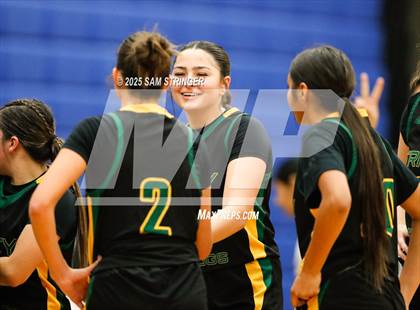 Thumbnail 2 in Tracy @ Newark Memorial photogallery.