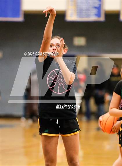 Thumbnail 1 in Tracy @ Newark Memorial photogallery.