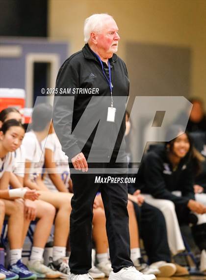 Thumbnail 1 in Tracy @ Newark Memorial photogallery.