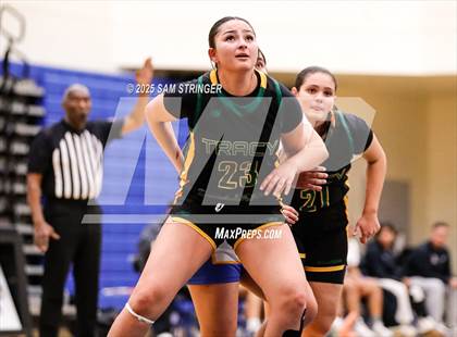 Thumbnail 1 in Tracy @ Newark Memorial photogallery.