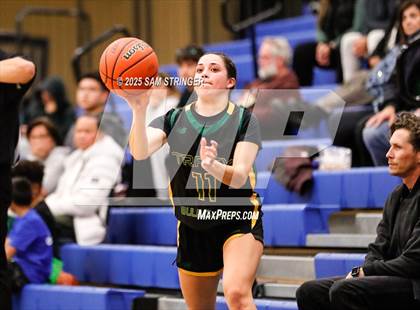 Thumbnail 2 in Tracy @ Newark Memorial photogallery.