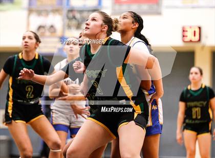 Thumbnail 3 in Tracy @ Newark Memorial photogallery.