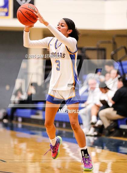 Thumbnail 3 in Tracy @ Newark Memorial photogallery.