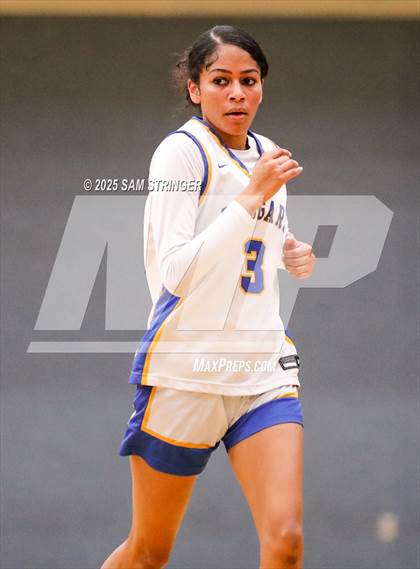 Thumbnail 1 in Tracy @ Newark Memorial photogallery.