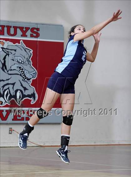 Thumbnail 1 in Sylmar @ Van Nuys photogallery.
