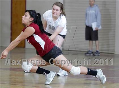 Thumbnail 3 in Sylmar @ Van Nuys photogallery.