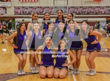 Thumbnail 2 in Pioneer vs. Vela (UIL Basketball 5A Regional Quarterfinal) photogallery.