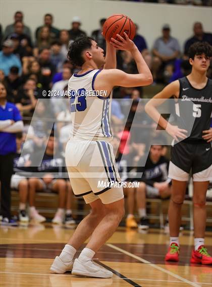 Thumbnail 1 in Pioneer vs. Vela (UIL Basketball 5A Regional Quarterfinal) photogallery.